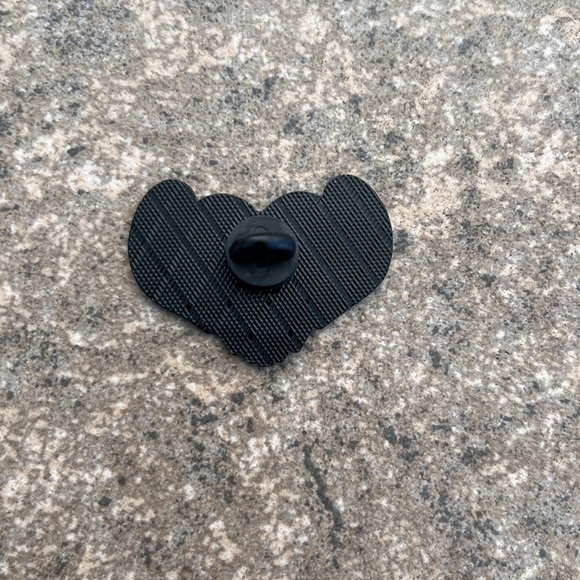 Funny Ghost Halloween brooch lapel pin backpack pin - Picture 3 of 3